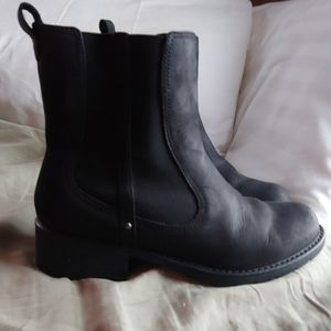 Clarks Black Chelsea leather boots